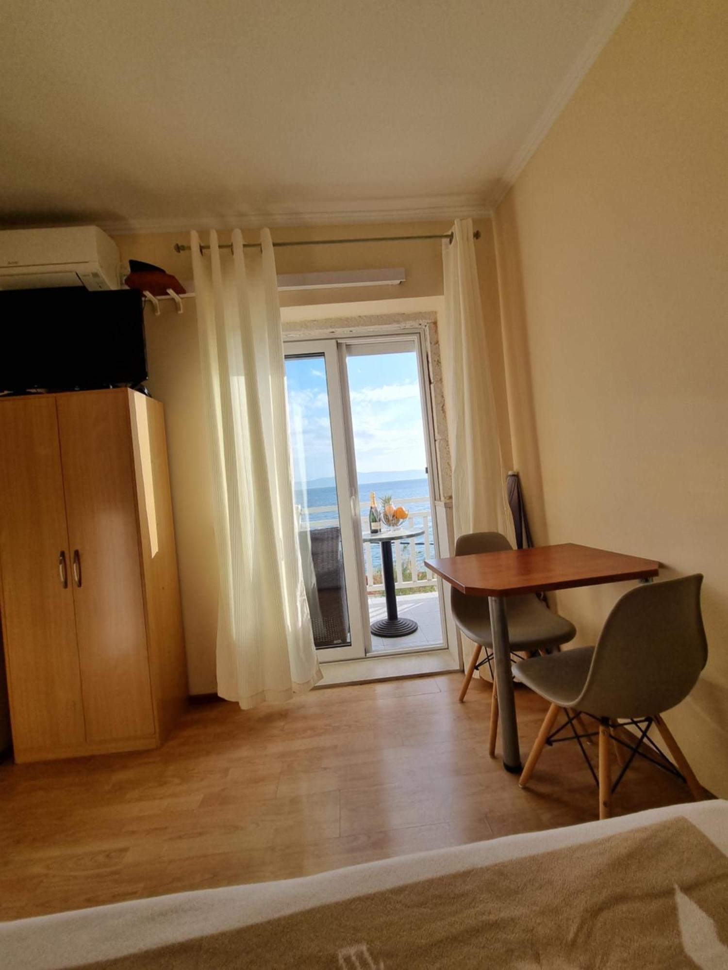 Apartmani Apollo - Drasnice Room photo